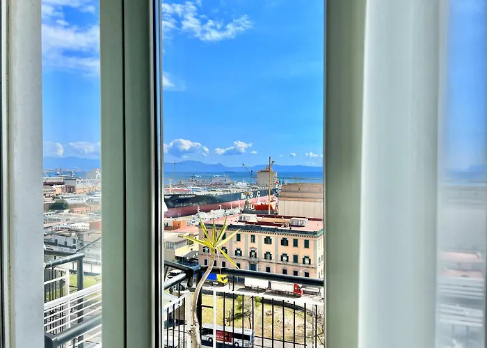 La Storia E Il Mare Di Napoli
