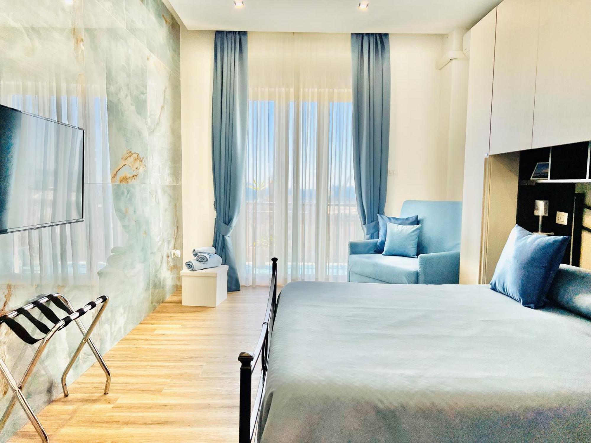 Guest house La Storia E Il Mare Di Naples