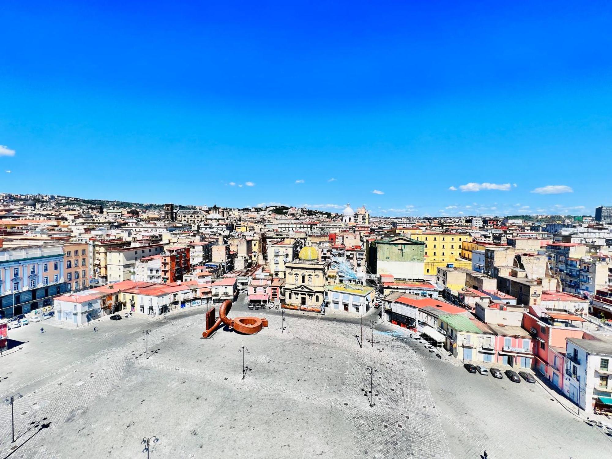 La Storia E Il Mare Di *